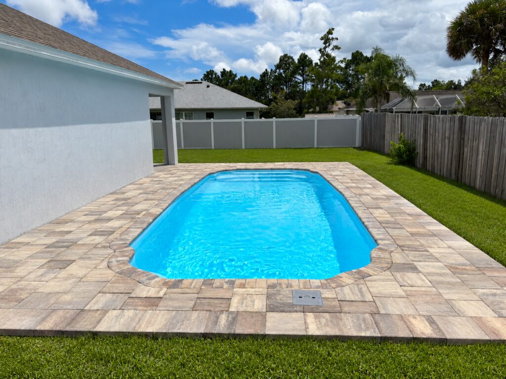Hawaiian pool photo
